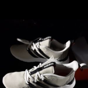 Adidas ‘Quester Flow’